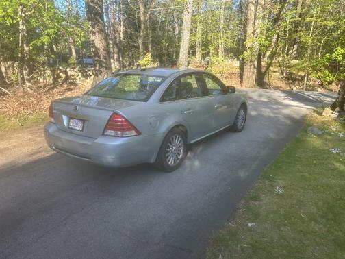Gray 2007 Mercury Montego Premier