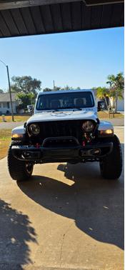 2022 Jeep Gladiator Willys
