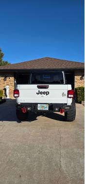 2022 Jeep Gladiator Willys