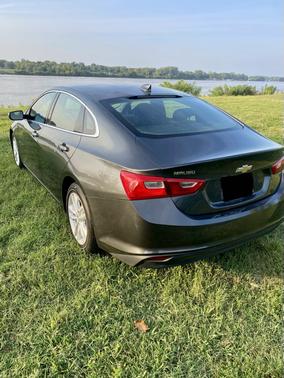 Gray 2017 Chevrolet Malibu 1LT