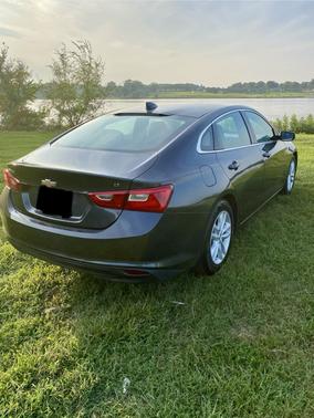Gray 2017 Chevrolet Malibu 1LT