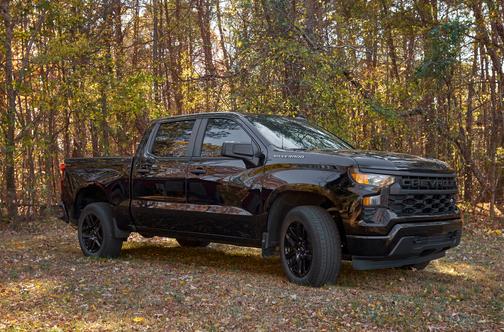 2023 Chevrolet Silverado 1500 Custom