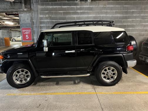 2012 Toyota FJ Cruiser Base