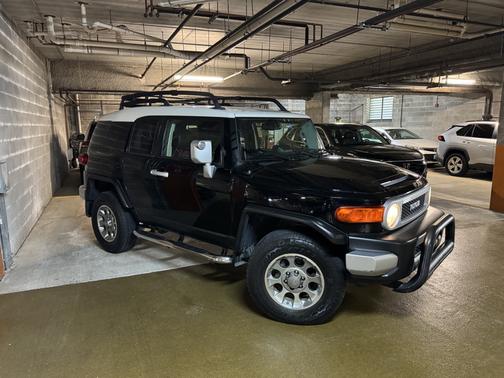 2012 Toyota FJ Cruiser Base
