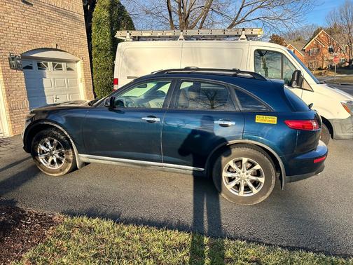 2008 INFINITI FX35 Base