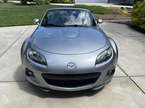 Silver 2014 Mazda MX-5 Miata Grand Touring