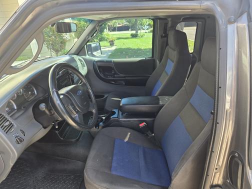 Gray 2006 Ford Ranger STX SuperCab