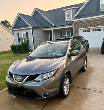 Gray 2019 Nissan Rogue Sport SV
