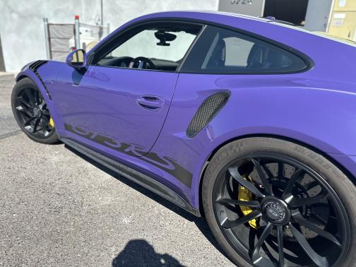 Purple 2016 Porsche 911 911 GT3 RS