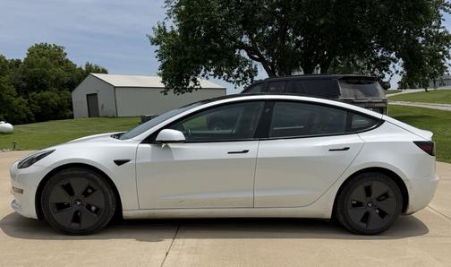 White 2021 Tesla Model 3 Standard Range Plus
