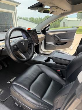 White 2021 Tesla Model 3 Standard Range Plus