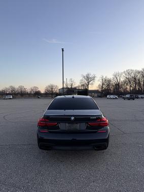 2016 BMW 740 i