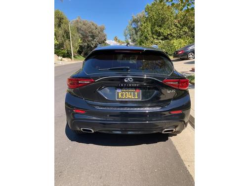 2018 INFINITI QX30 ESSENTIAL