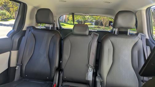 2022 Kia Carnival SX