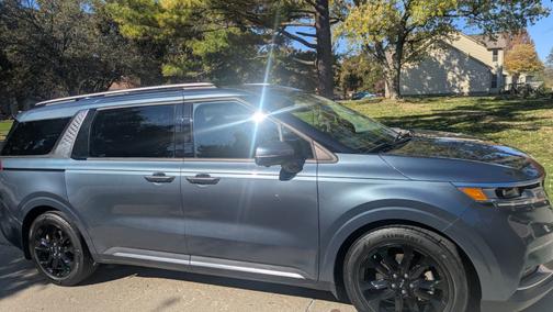 2022 Kia Carnival SX