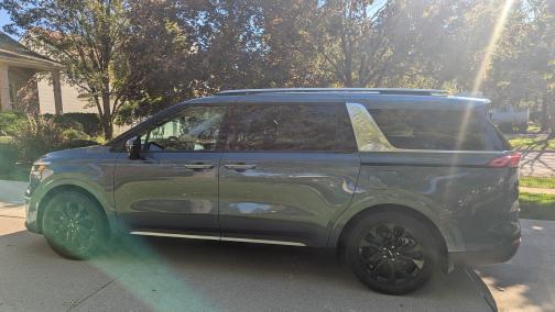 2022 Kia Carnival SX