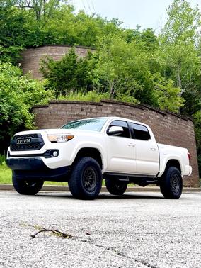 2023 Toyota Tacoma SR5