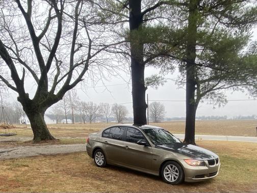 Gold 2007 BMW 328 xi