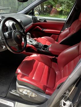 2014 Porsche Cayenne Turbo