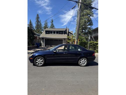 2004 Mercedes-Benz C-Class C240