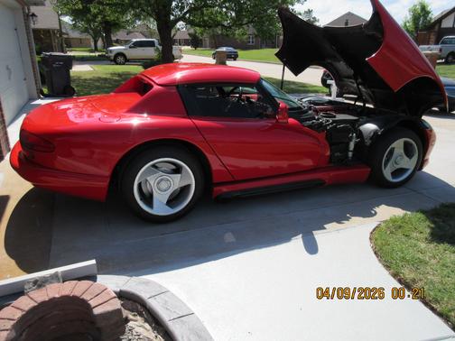 Red 1995 Dodge Viper RT-10