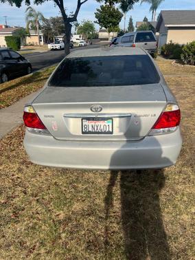 Silver 2005 Toyota Camry LE