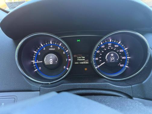 Black 2013 Hyundai SONATA GLS