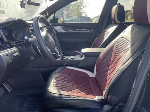 Photo 4 of 6 of 2022 Cadillac XT6 Sport AWD