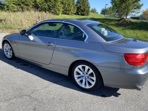 2011 BMW 328 i