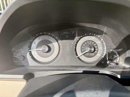 Red 2014 Honda Odyssey EX-L