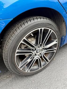 Blue 2016 Toyota Camry SE w/Special Edition Pkg