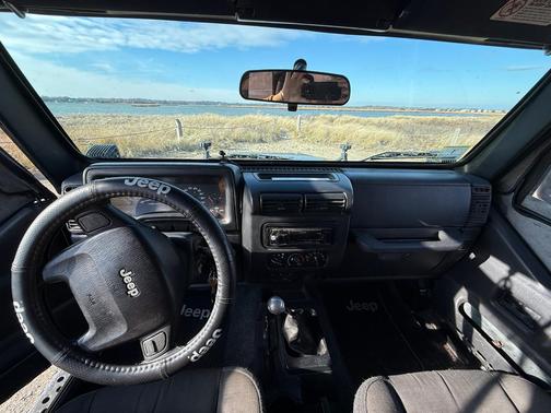 Black 2005 Jeep Wrangler X