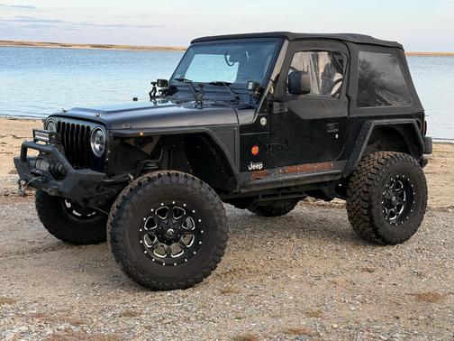 Black 2005 Jeep Wrangler X