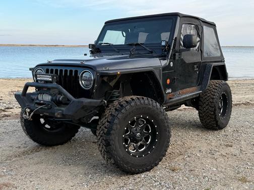 Black 2005 Jeep Wrangler X