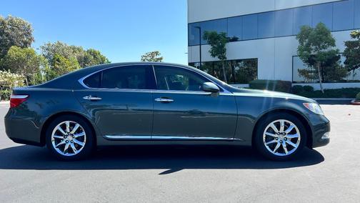 Green 2007 Lexus LS 460 Base
