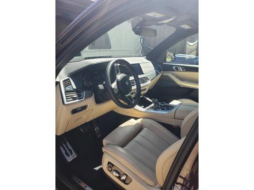 2021 BMW X5 M50i