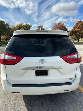 2016 Toyota Sienna Limited Premium