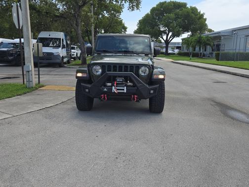 2022 Jeep Gladiator Sport S