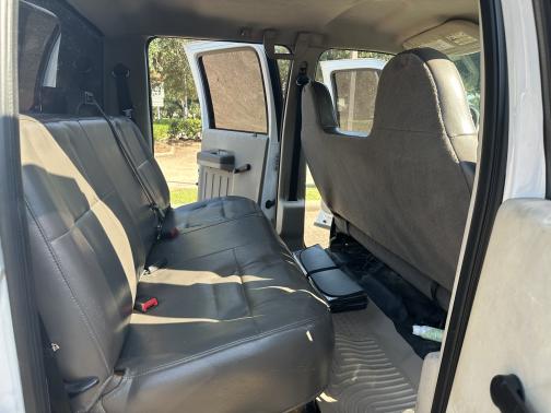 2010 Ford F-250 XL Super Duty Crew Cab