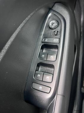 2020 Hyundai VENUE SEL