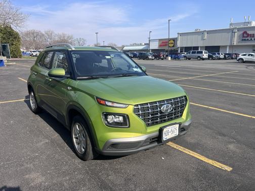 2020 Hyundai VENUE SEL