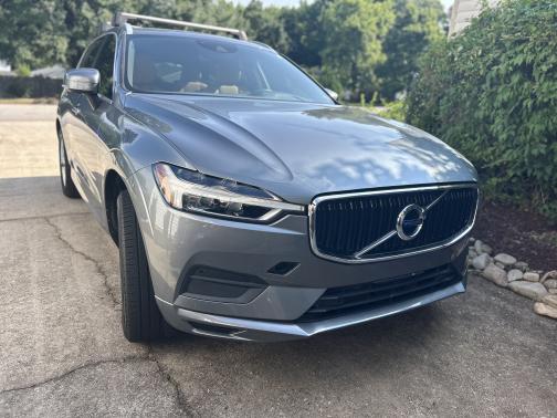 2020 Volvo XC60 T5 Momentum