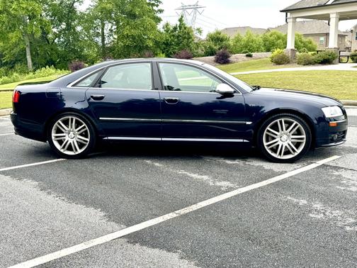 2007 Audi S8 5.2