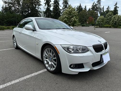 White 2012 BMW 328 i