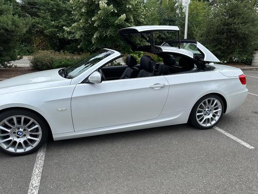 White 2012 BMW 328 i