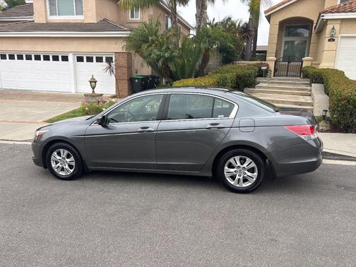 Gray 2009 Honda Accord LX-P