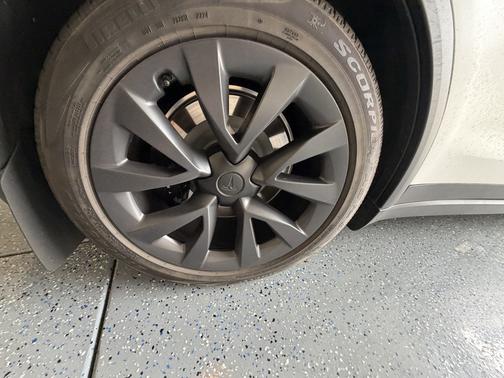 2022 Tesla Model X Long Range