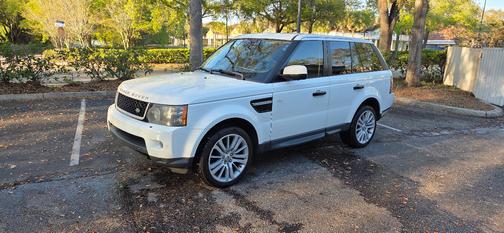 White 2011 Land Rover Range Rover Sport HSE
