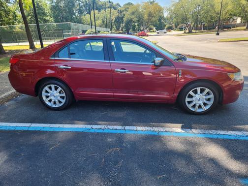 2010 Lincoln MKZ Base