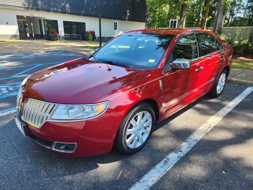 2010 Lincoln MKZ Base